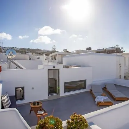 The Pelican Heritage House. * Mykonos Town
